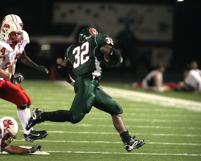 [天下足球]萨比策两球 多特客场击败门兴.