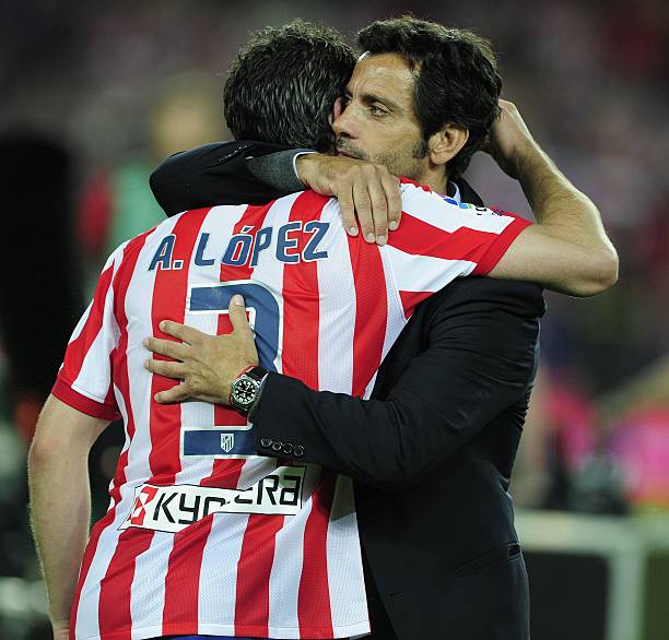 代足球中不 代足球中不